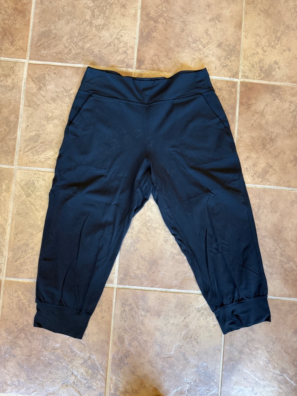 Lululemon Black Cropped Jogger Pants